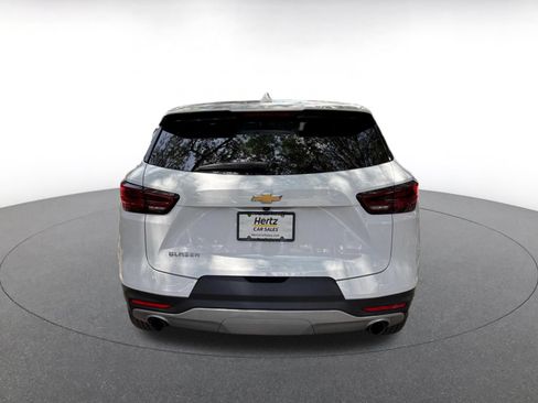 Used 2025 Chevrolet Blazer LT FWD image 6