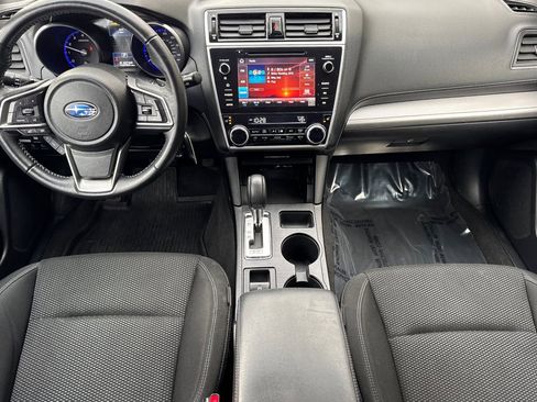 Used 2019 Subaru Outback 2.5i Premium image 14