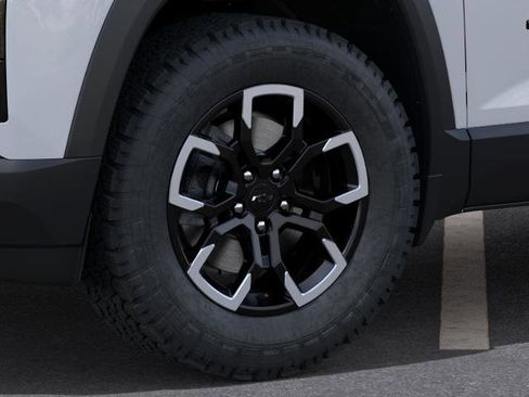 New 2026 Chevrolet Equinox ACTIV image 9