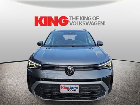 New 2025 Volkswagen Taos SE image 2
