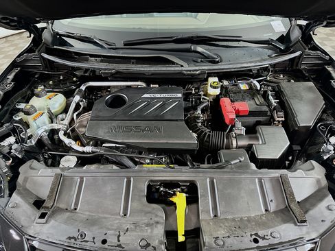 Used 2023 Nissan Rogue SV w/ SV Premium B Package image 34