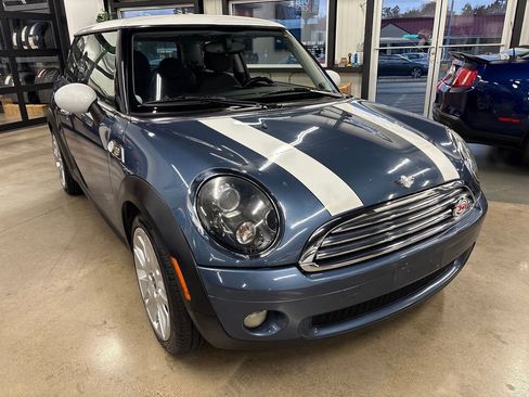 Used 2010 MINI Cooper Hardtop image 18