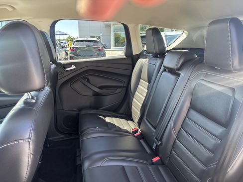 Used 2017 Ford Escape Titanium AWD/4WD image 27