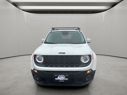 Used 2017 Jeep Renegade Altitude AWD/4WD image 8