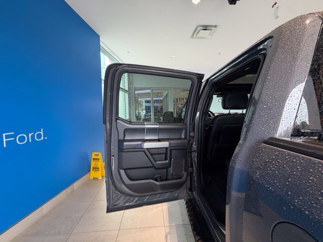 Used 2020 Ford F150 Lariat w/ Equipment Group 502A Luxury AWD/4WD image 15