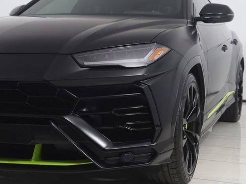 Used 2022 Lamborghini Urus image 91