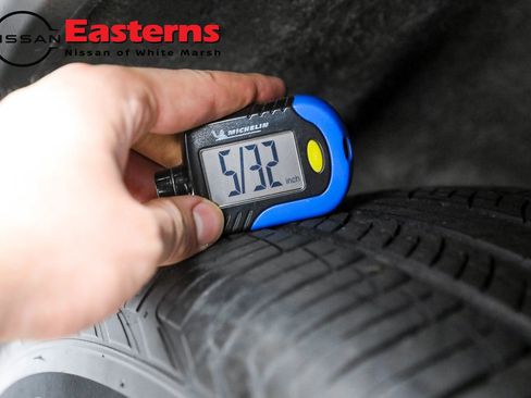 Used 2023 Nissan Rogue SV image 46