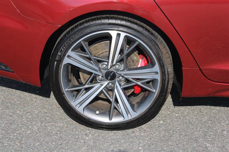 Used 2024 Genesis G70 2.5T w/ Sport Prestige Package RWD image 9
