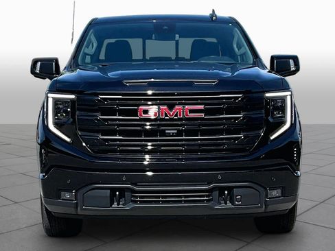 Used 2024 GMC Sierra 1500 Elevation w/ Preferred Package AWD/4WD image 3