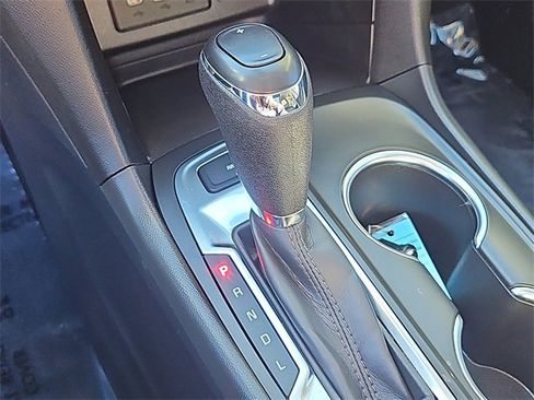 Used 2021 Chevrolet Equinox LT image 27