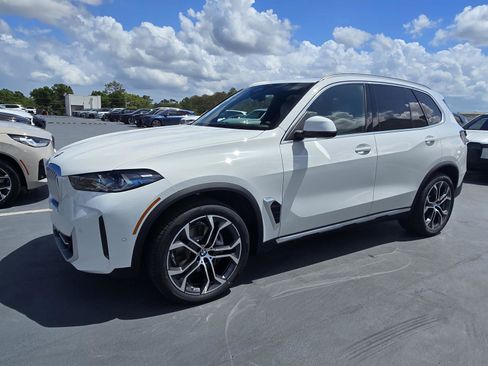 New 2026 BMW X5 sDrive40i w/ Premium Package RWD image 5