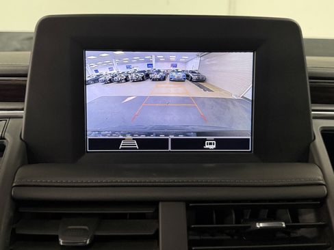 Used 2023 Chevrolet Suburban LS image 31