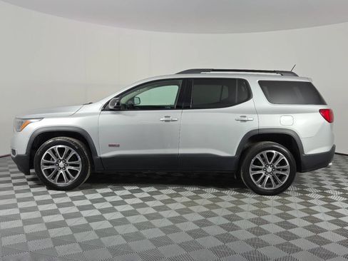 Used 2017 GMC Acadia SLT AWD/4WD image 4