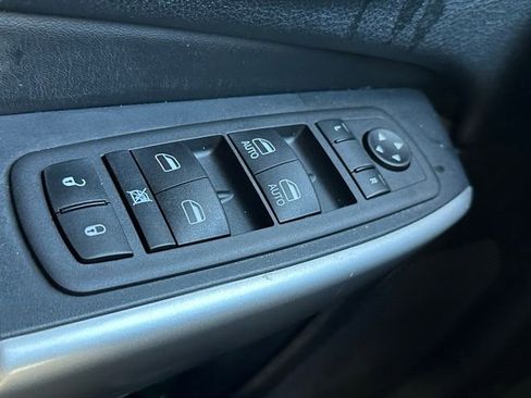 Used 2017 Jeep Cherokee Trailhawk w/ Comfort/Convenience Group image 16