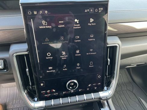 New 2026 GMC Yukon XL Elevation w/ LPO, Floor Liner Package image 23