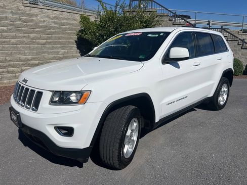 Used 2016 Jeep Grand Cherokee Laredo image 26