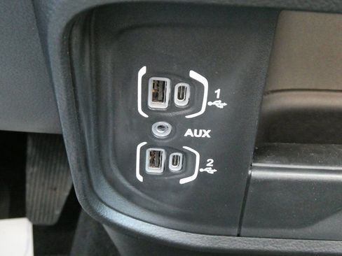 Used 2024 RAM 3500 Laramie w/ Towing Technology Group image 28