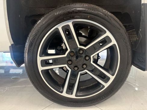 Used 2018 Chevrolet Silverado 1500 LT w/ All Star Edition AWD/4WD image 38