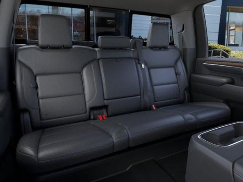 New 2025 GMC Sierra 2500 SLT w/ SLT Premium Package image 17