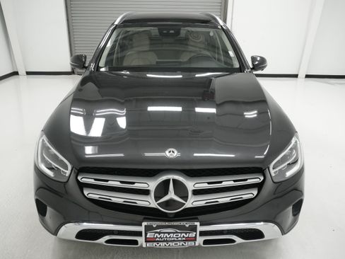 Used 2022 Mercedes-Benz GLC 300 image 2