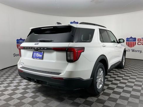 New 2026 Ford Explorer Active image 3