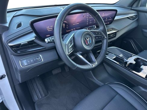 Used 2025 Buick Enclave Preferred image 23
