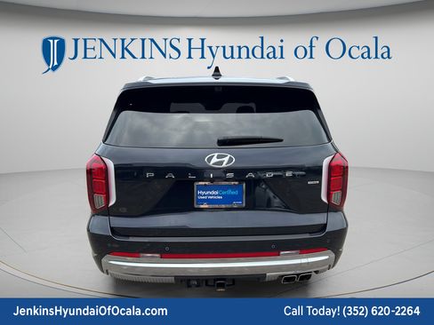 Used 2024 Hyundai Palisade Calligraphy AWD/4WD image 4