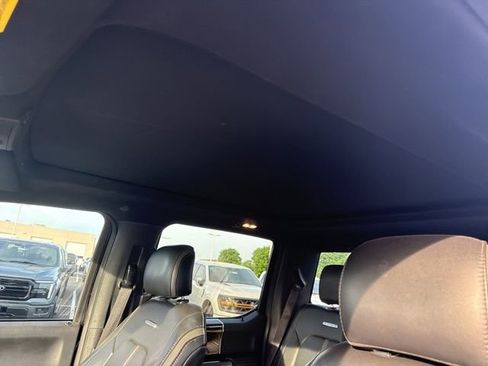 Used 2016 Ford F150 Platinum w/ Equipment Group 701A Luxury AWD/4WD image 23