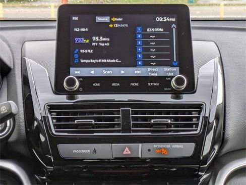 New 2025 Mitsubishi Eclipse Cross LE image 18