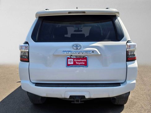 Used 2024 Toyota GR86 Premium RWD image 4