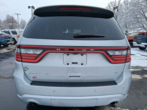 Used 2023 Dodge Durango GT image 4