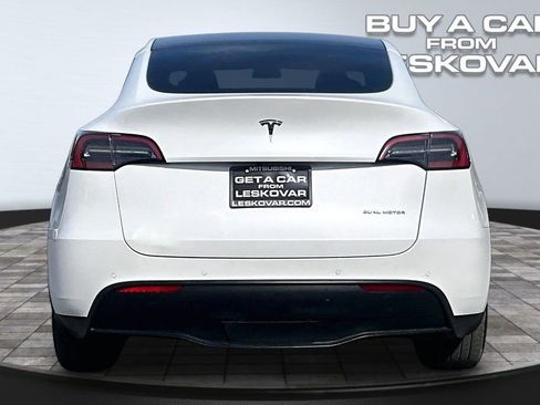 Used 2022 Tesla Model Y Long Range AWD/4WD image 4
