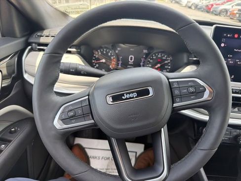 Used 2025 Jeep Compass Limited AWD/4WD image 23