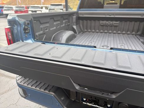 New 2026 GMC Sierra 2500 Denali Ultimate image 14