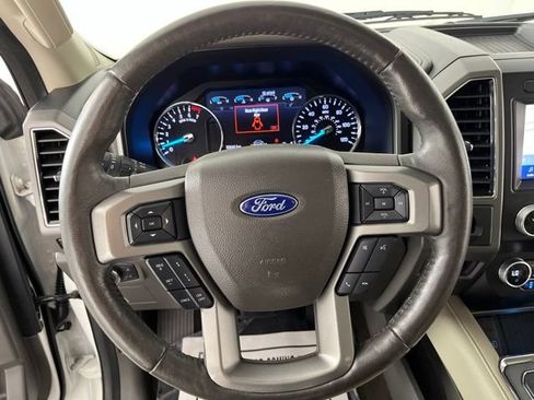 Used 2021 Ford Expedition XLT RWD image 19