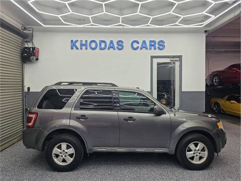 Used 2010 Ford Escape XLT FWD image 5