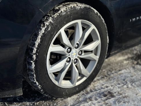 Used 2016 Chevrolet Impala LT image 9