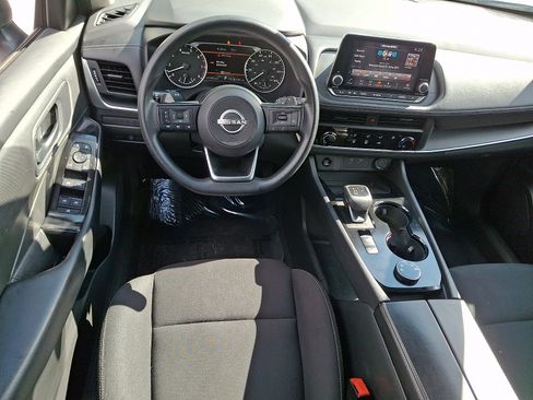 Used 2024 Nissan Rogue S AWD/4WD image 11