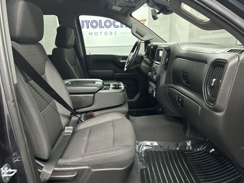 Used 2022 Chevrolet Silverado 1500 Custom Trail Boss AWD/4WD image 19