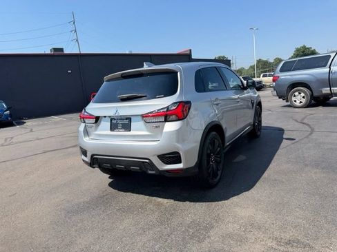 Used 2025 Mitsubishi Outlander Sport LE AWD/4WD image 11