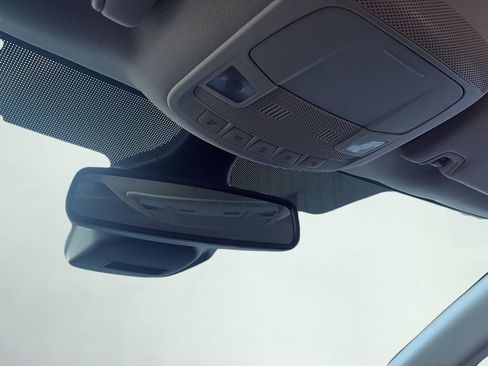 Used 2024 Ford Edge Titanium image 23