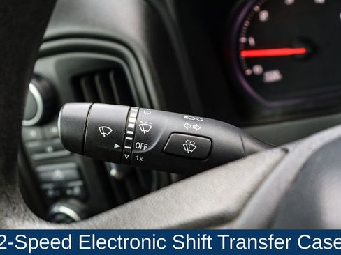 Used 2023 Chevrolet Silverado 2500 Custom w/ Custom Value Package image 27