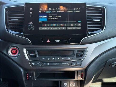 Used 2022 Honda Pilot Sport image 15