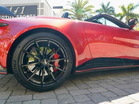 Used 2023 Aston Martin V12 Vantage Roadster image 30