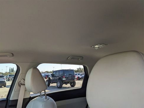 Certified 2025 Kia Sorento EX image 25