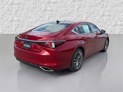 New 2025 Lexus ES 350 Ultra Luxury image 3