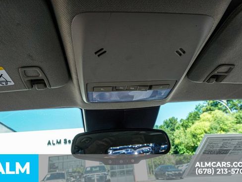 Used 2021 Buick Encore Preferred AWD/4WD image 32