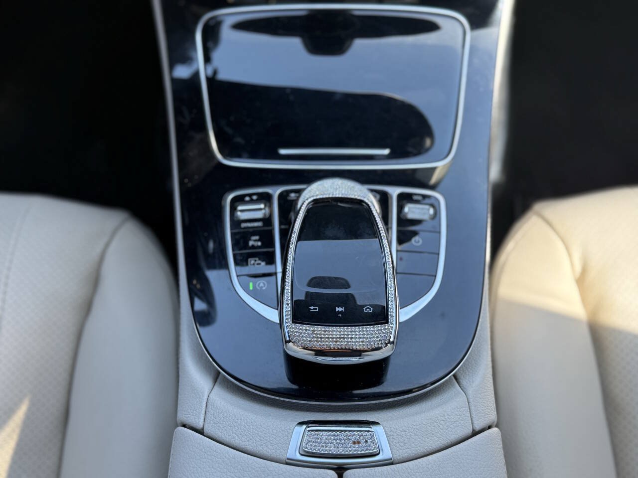 Used 2017 Mercedes-Benz E 300 4MATIC image 19