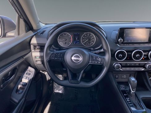 Used 2024 Nissan Sentra S image 12