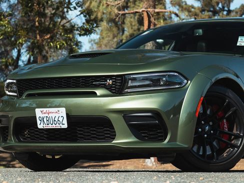 Used 2021 Dodge Charger Scat Pack image 2